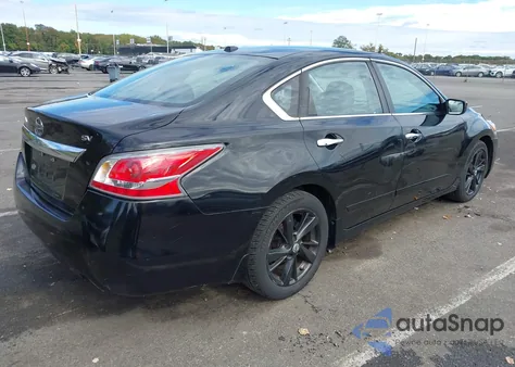2015 Nissan Altima 2.5 Sv z USA, uszkodzony, nr VIN 1N4AL3AP6FC594714